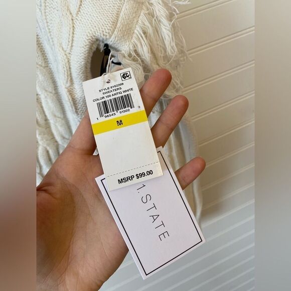 1. State Cable Knit Drop Shoulder Fringe Crop Sweater NWT Size Medium - Picture 6 of 7